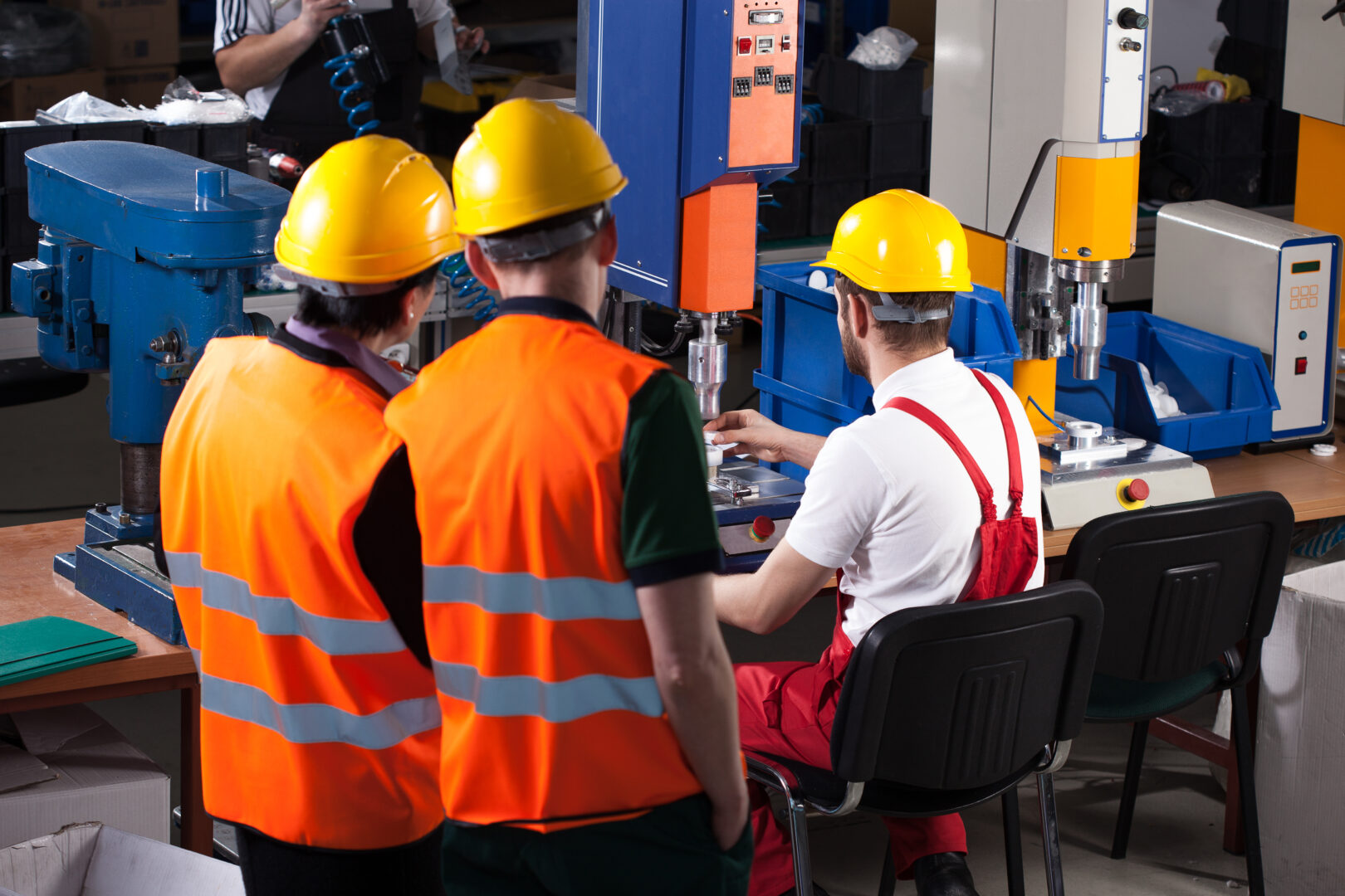 Formazione lavoratori: scopri obblighi, durata dei corsi e normativa di riferimento per garantire sicurezza e conformità in azienda